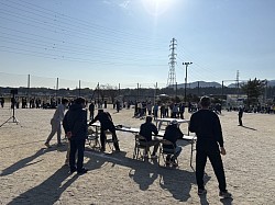 本部席より